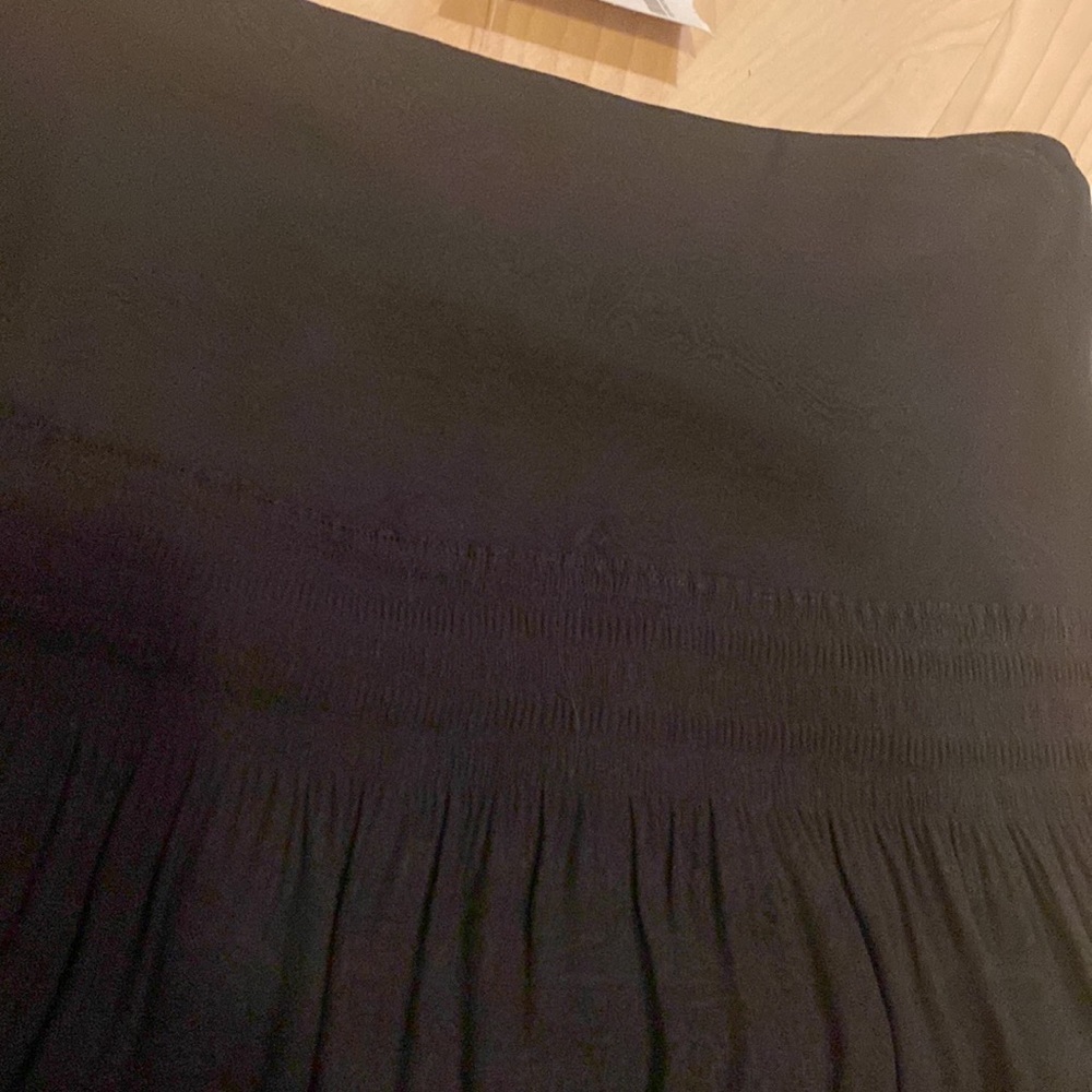 White House Black Market Black Flirty Mini skirt Women’s size 4‎ NWT - Picture 3 of 8